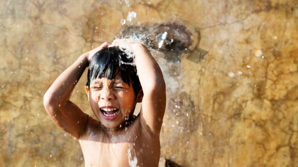 Mandi air sejuk bantu turunkan berat badan