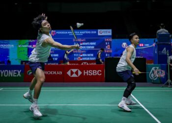 Gandingan No. 16 dunia, Arif Junaidi-Yap Roy King mengetepikan pasangan Taiwan, He Zhi Wei-Huang Jui Hsuan 21-19, 15-21, 21-11 dalam masa 48 minit pada pusingan pertama, hari ini. - UTUSAN/MUHAMAD IQBAL ROSLI