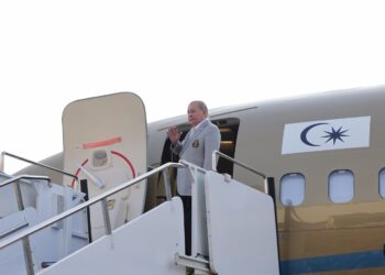 SULTAN Ibrahim berkenan berangkat ke Moscow hari ini atas jemputan khas Russia menjelang sambutan ulang tahun hari kemenangan - FACEBOOK SULTAN IBRAHIM SULTAN ISKANDAR