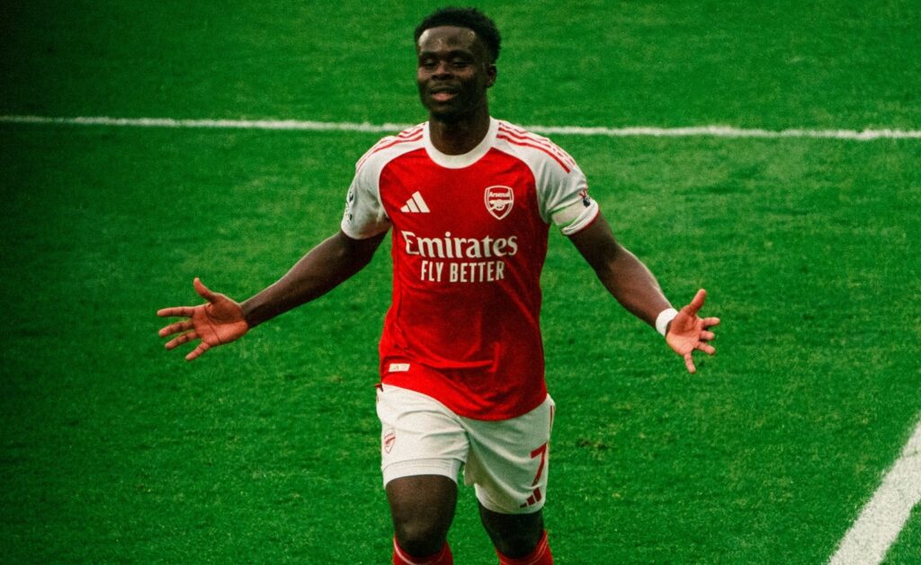 Saka taruhan Arsenal robek gawang Atletico