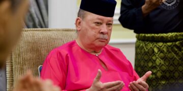 SULTAN Ibrahim mengurniakan 100 lembu untuk penyertaan ibadah korban sempena sambutan Aidiladha tahun ini. - FACEBOOK SULTAN IBRAHIM SULTAN ISKANDAR