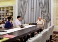 SULTAN Ibrahim Sultan Iskandar menerima mengadap Perdana Menteri, Datuk Seri Anwar Ibrahim dan Ketua Setiausaha Negara, Tan Sri Shamsul Azri Abu Bakar. - FACEBOOK SULTAN IBRAHIM SULTAN ISKANDAR