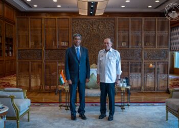ANWAR Ibrahim menerima kunjungan hormat perpisahan Pesuruhjaya Tinggi India ke Malaysia, B.N. Reddy di Perdana Putra, Putrajaya. - PEJABAR PERDANA MENTERI