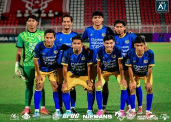 PERLIS GSA FC hanya dapat menurun lapan pemain dalam aksi menentang Kelantan WTS FC 
di Stadium Sultan Muhammad IV baru-baru ini.-UTUSAN/Gambar Kelantan WTS FC