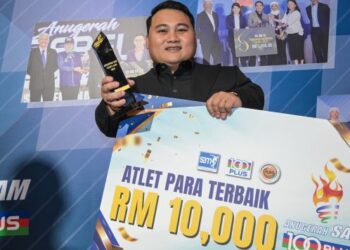 Bonnie Bunyau Gustin terpilih menerima Anugerah Atlet Para Terbaik SAM 100 PLUS 2025. - UTUSAN/SYAKIR RADIN