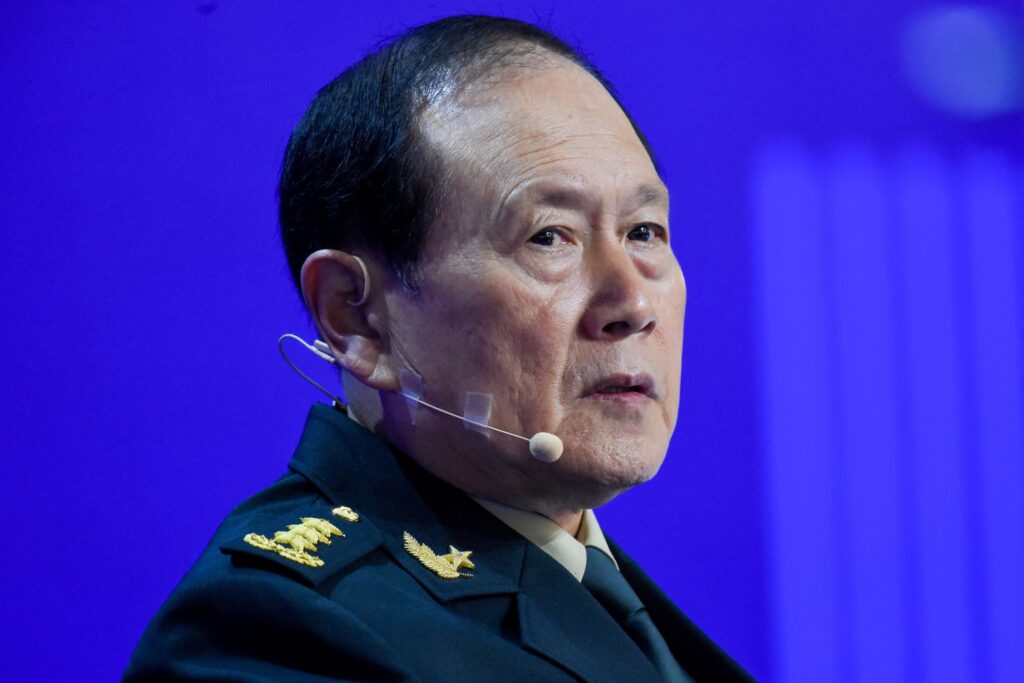 Dua bekas menteri pertahanan dihukum mati kerana rasuah