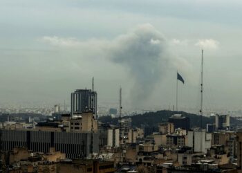 .PERANG Iran yang terhenti sejak 8 April lalu mungkin disambung semula oleh AS. - AFP