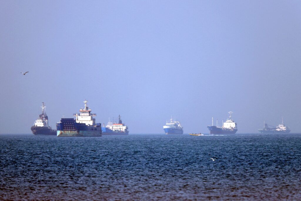 AS bunuh orang awam di Selat Hormuz