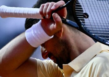 Novak Djokovic  tersingkir awal di Terbuka Itali kepada pemain muda Croatia, Dino Prizmic, semalam. - AFP