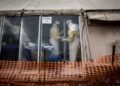 GAMBAR fail petugas kesihatan berada di dalam zon merah di sebuah pusat rawatan Ebola di Butembo, Congo. - AFP