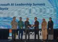 FADILLAH Yusof (tiga dari kiri) bersama Pengarah Urusan Microsoft Malaysia, Laurence Si (tiga dari kanan) semasa Sidang Kemuncak Kepimpinan AI Microsoft.