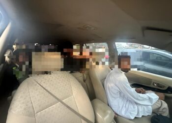SEBAHAGIAN PATI yang ditahan PGA dalam serbuan di kawasan parkir Masjid Sultan Ismail Petra, Rantau Panjang, Kelantan semalam.