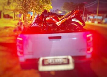 MOTOSIKAL jenis Yamaha RXZ yang diseludup dari Thailand dan dirampas oleh PGA dalam serbuan di Chabang Empat Tok Mek Ngah, Tumpat, Kelantan.