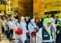JEMAAH haji Malaysia mula bergerak dengan menaiki bas menuju ke Arafah.