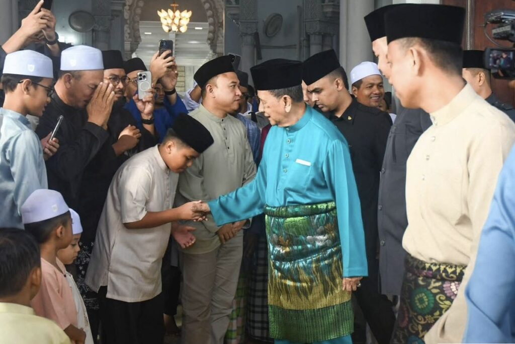Sultan Kedah solat sunat Aidiladha bersama 2,000 jemaah