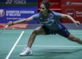 K. Letshanaa berjaya mengheret perlawanan menentang Chen Yu Fei ke rubber set sebelum tewas 21-19, 15-21, 17-21 dalam saingan perseorangan wanita Terbuka Singapura, semalam.- UTUSAN/MUHAMAD IQBAL ROSLI