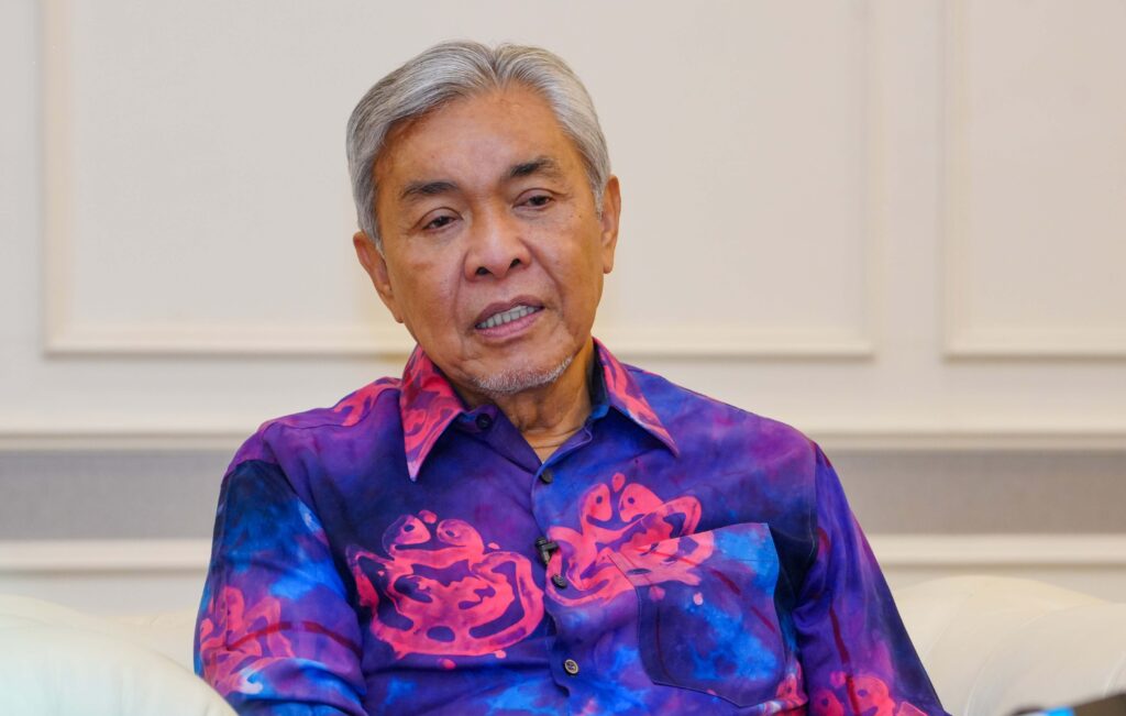 UMNO tidak lagi boleh toleh ke belakang