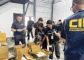 BIRO Siasatan Pusat dan Bahagian Perlindungan Pengguna Polis Wilayah 4 merampas pewarna rambut dari Malaysia yang didakwa mengandungi bahan berbahaya kepada pengguna dalam operasi di Phatum Thani, Thailand minggu lalu.