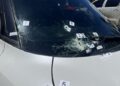 PEMERIKSAAN pihak berkuasa mendapati penyerang melepaskan lebih 20 das tembakan ke arah kereta dinaiki guru, suami dan bayinya dalam kejadian berhampiran Sekolah Yayasan Prasan Wittaya, di Daerah Yarang, Pattani, Thailand.