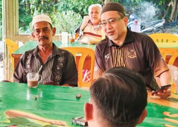 ABE ZAM lebih selesa mendekati rakyat melalui suasana santai seperti di masjid, warung kopi, gelanggang sukan dan rumah penduduk.