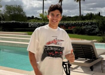 Marc Marquez selamat menjalani dua pembedahan selepas mengalami kemalangan ngeri ketika perlumbaan pecut di Grand Prix  Perancis di Le Mans, Sabtu lalu. - AFP