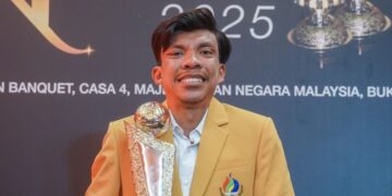 Mohammad Yusof Hafizi Shaharuddin terpilih sebagai Olahragawan Paralimpik Kebangsaan 2025, semalam. - UTUSAN/ISKANDAR ISHAK