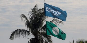 Pas mungkin meninggalkan PN dan bekerjasama dengan parti baharu dikaitkan dengan Datuk Seri Hamzah Zainudin.