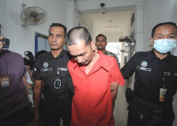 ROSMAINI Abd. Raof ketika dihadapkan ke Mahkamah Tinggi Johor Bahru, Johor tahun lalu.