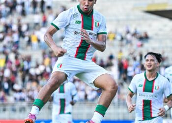 PEMAIN Kuching City, Ramadhan Saifullah antara pemain tempatan yang menyerlah di Liga Super musim ini.-IHSAN KUCHING CITY