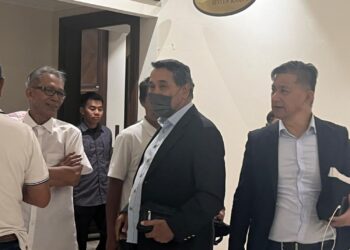 AG Mohd Tahir Mohd. Talib di Mahkamah Rasuah, Kota Kinabalu semalam.