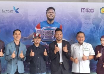 Safee Sali (tiga dari kanan) ketika sidang akhbar Kejohanan MommyHana Safee Sali Superkids Cup 2026 di Stadium Majlis Perbandaran Ampang Jaya (MPAJ), hari ini.