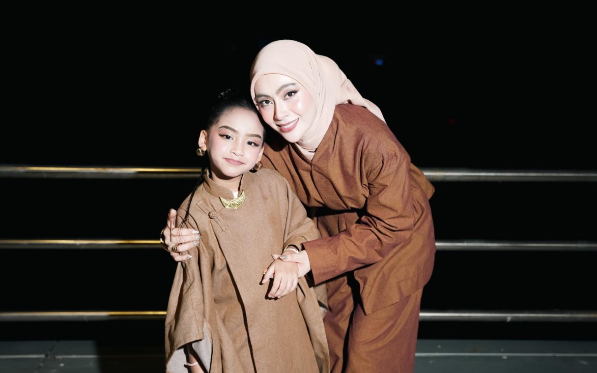 Aura Anggrek bukan biasa-biasa Aura Anggrek bukan biasa-biasa