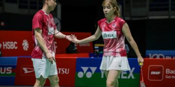GOH Soon Huat-Shevon Jemie Lai mara ke pusingan kedua selepas menewaskan Chen Zhi Yi-Francesca Corbett pada peringkat 32 terbaik Kejohanan Badminton Malaysia Masters 2026 di Unifi Arena, Kuala Lumpur, hari ini. - UTUSAN/IQBAL ROSLI