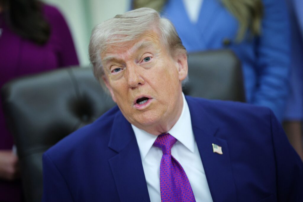 Gencatan senjata Iran bergantung kepada talian hayat – Trump