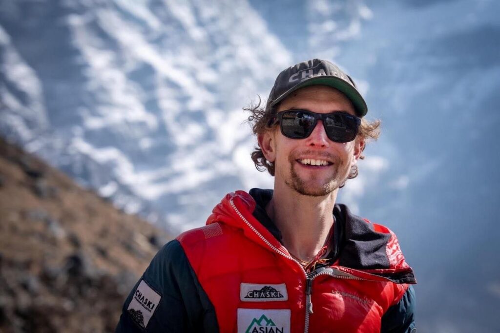 Pendaki AS cipta rekod daki puncak Everest terpantas
