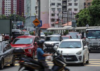 KESESAKAN lalu lintas di ibu negara. - GAMBAR HIASAN