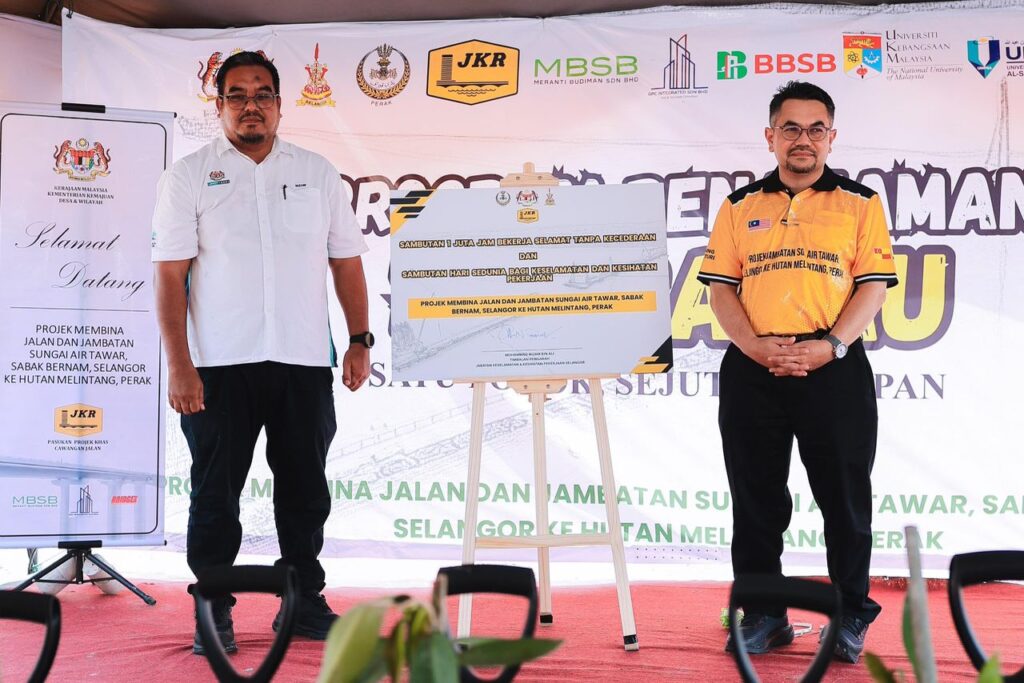 Projek Jambatan Sungai Air Tawar -Hutan Melintang capai 1 juta jam LTI