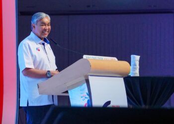 AHMAD Zahid Hamidi menyampaikan ucapan pada Majlis Sambutan 60 Tahun Mara di sini hari ini.