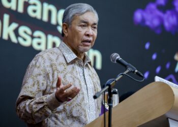 AHMAD Zahid Hamidi pada Majlis Pelancaran Pelan Tindakan Dasar Sosial Negara bagi tahu 2026 - 2030 di Pusat Dagangan Dunia, di sini hari ini. - UTUSAN/SHIDDIEQIIN ZON