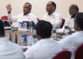 LOGA Bala Mohan (kiri) ketika menghadiri Mesyuarat Majlis Tertinggi PPP di Batu Ferringhi, Pulau Pinang hari ini.-UTUSAN/DANIAL SAAD