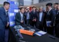 AHMAD Zahid Hamidi melawat pameran ketika hadir ke majlis Forum Malaysia-China Mengenai Pembangunan Bakat dan Inovasi EV, Bateri dan Tenaga Baharu (MCEF) 2026 di Kuala Lumpur semalam.-UTUSAN/M. FIRDAUS M. JOHARI
