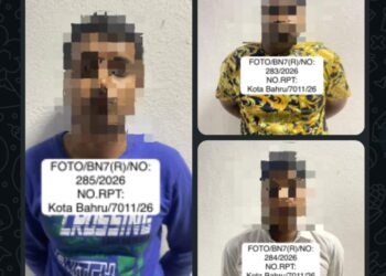 TIGA PATI yang ditahan PGA menerusi Op Taring Wawasan Kelantan di Stesen Bas Lembah Sireh, Kota Bharu, Kelantan kelmarin.