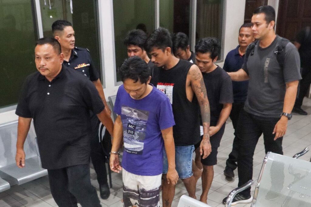 Rompakan berkumpulan: Lima lelaki Indonesia mengaku salah