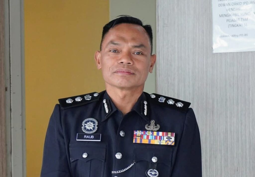 Juruteknik ditemukan maut, mayat berlumuran darah