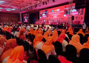 RIBUAN ahli parti komponen PH memenuhi dewan utama Pusat Konvensyen Antarabangsa Persada Johor sempena Konvensyen PH 2026.