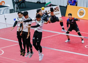 PASUKAN Sepak Takraw Malaysia beraksi ketika menentang pasukan Korea Selatan pada aksi kedua Kumpulan C acara kuadran pada Kejohanan Piala Dunia Sepak Takraw 2026.-UTUSAN/SHIDDIEQIIN ZON