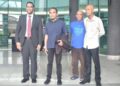 MOHD. Syafeeq Mohd. Shukri (dua dari kanan) dilepas dan dibebaskan daripada pertuduhan mengemukakan tuntutan palsu di Kompleks Mahkamah Kangar, Perlis hari ini. - UTUSAN/ASYRAF MUHAMMAD