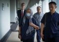 ASNIDA Daim turut hadir ke Mahkamah Sesyen Kuala Lumpur hari ini bagi sebutan kes dan serahan dokumen pertuduhan tidak mengisytiharkan pegangan sahamnya dalam lima buah syarikat. -UTUSAN/ISKANDAR ISHAK