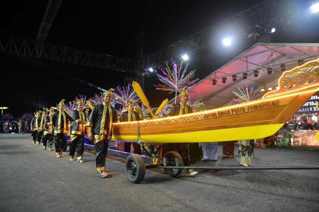 Malam Citra Warna Kuala Perlis memukau