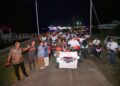 RUSLIN Jusoh (depan) menyertai program Konvoi Bermotor bersama Skuad Antidadah Dua Roda di sekitar pekan Kudat, Sabah sambil menyampaikan kempen Pesanan Antidadah (Pesada) kepada masyarakat.